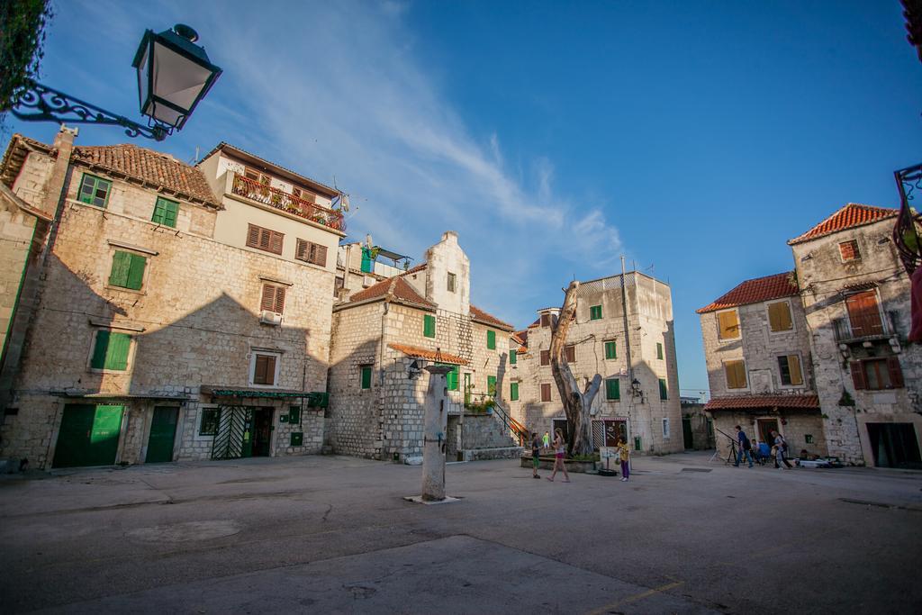 Apartment Niko Kastel Stari Kaštela Cameră foto
