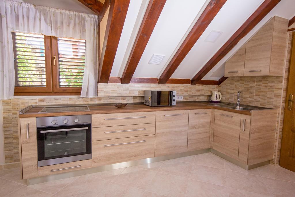 Apartment Niko Kastel Stari Kaštela Cameră foto