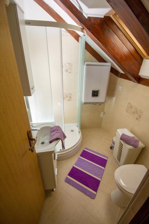 Apartment Niko Kastel Stari Kaštela Cameră foto